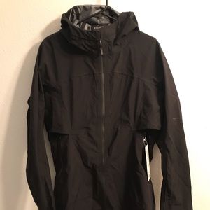 Lululemon Women’s Cloud Crush Jacket  NWT Sz 8 Blk